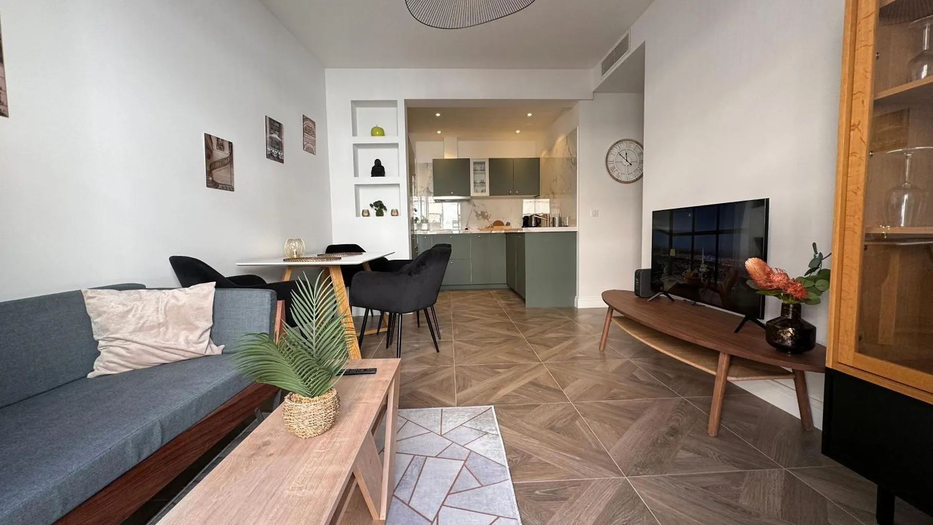 Apartament Oscar Nicea 0*,  Francja